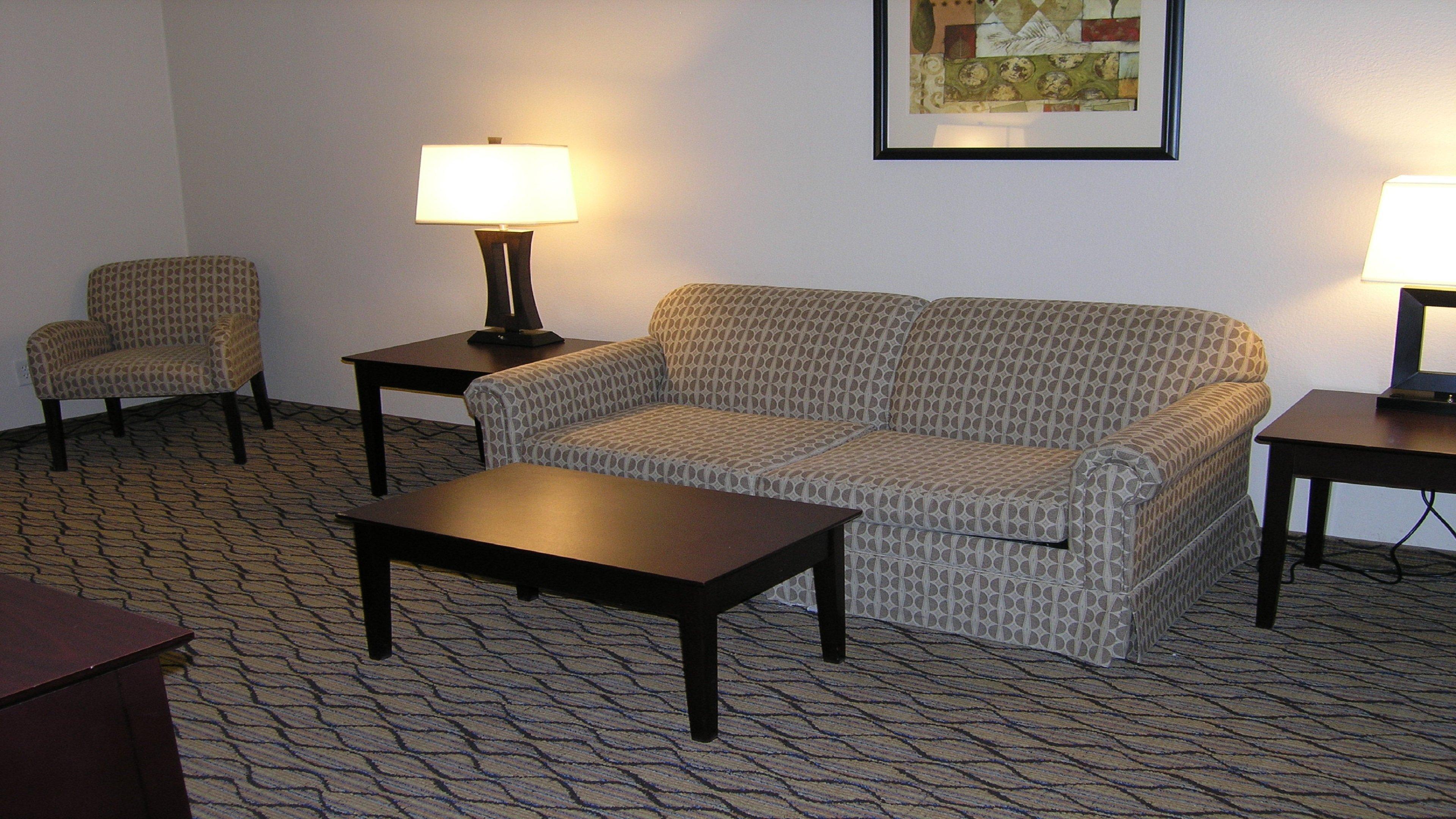 Holiday Inn Express Belle Vernon Экстерьер фото