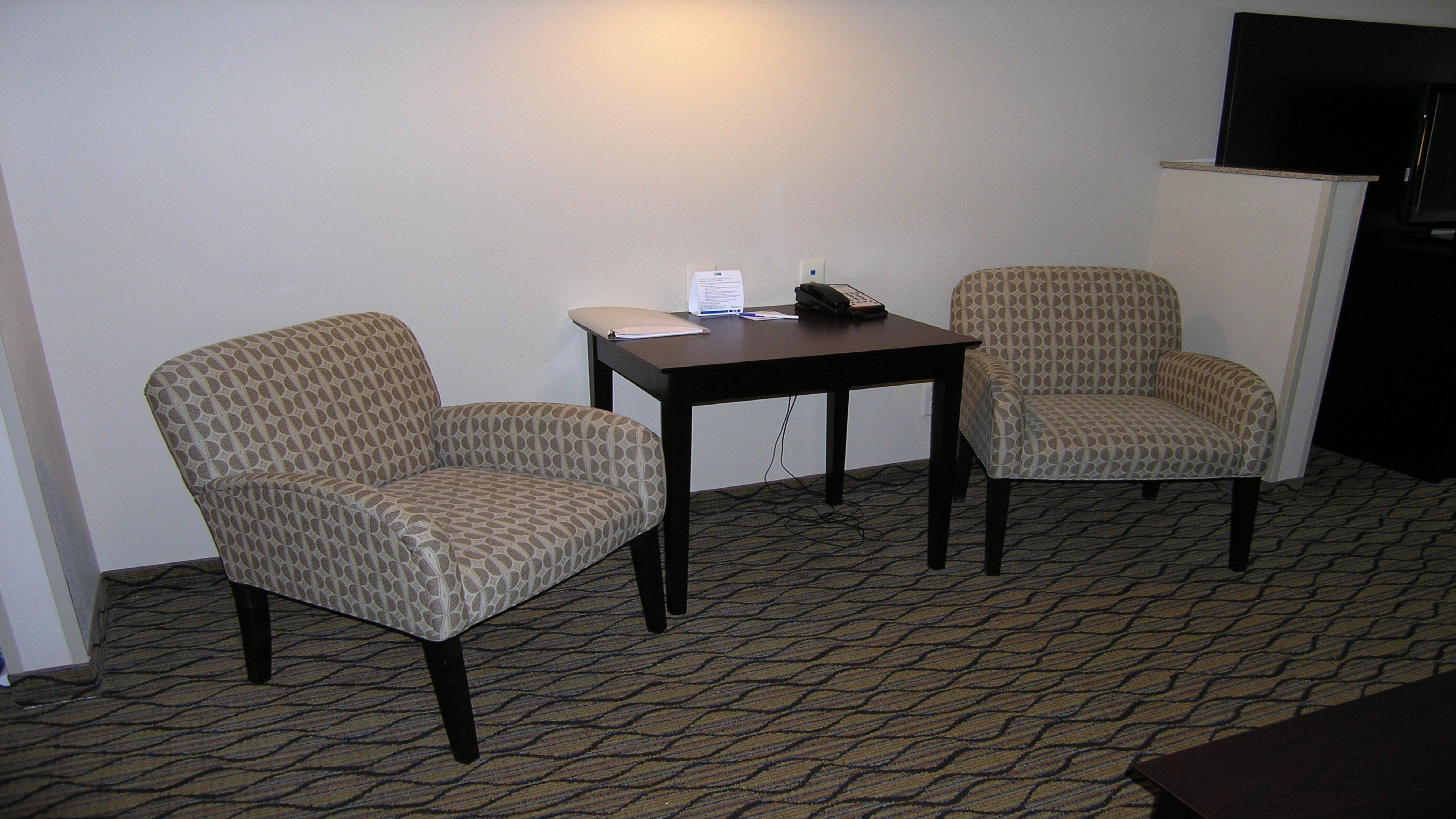 Holiday Inn Express Belle Vernon Экстерьер фото