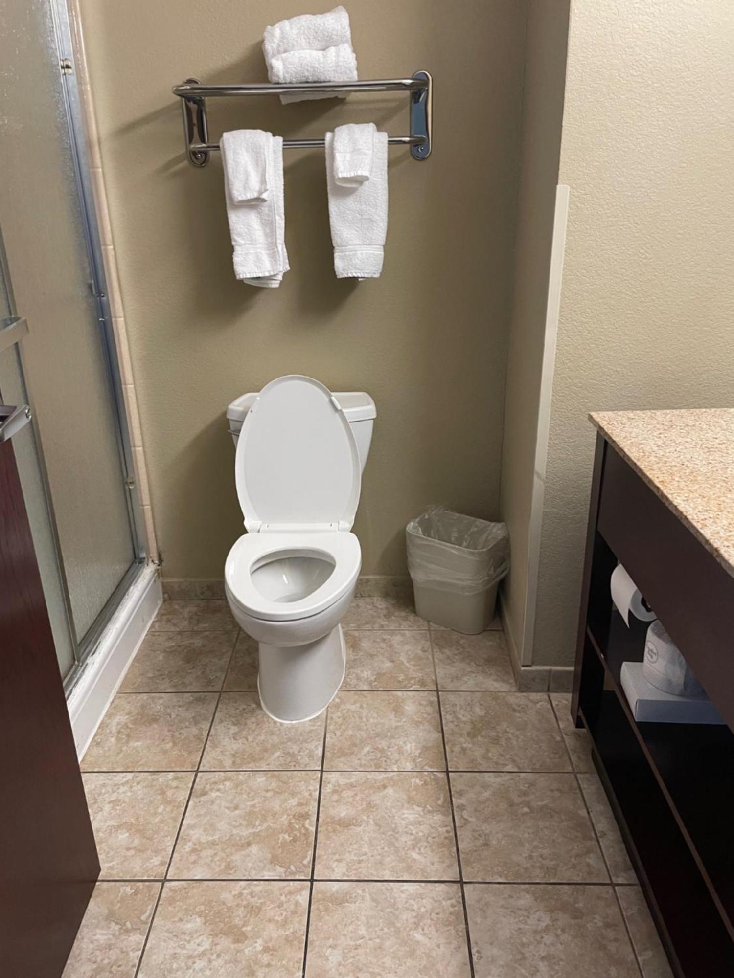Holiday Inn Express Belle Vernon Экстерьер фото